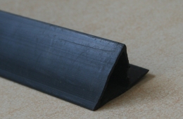 Corner filler short lip.png